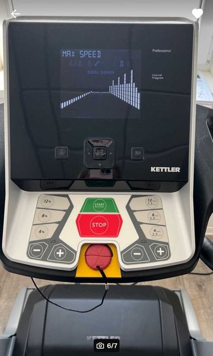Професионална бягаща пътека KETTLER Track Experience