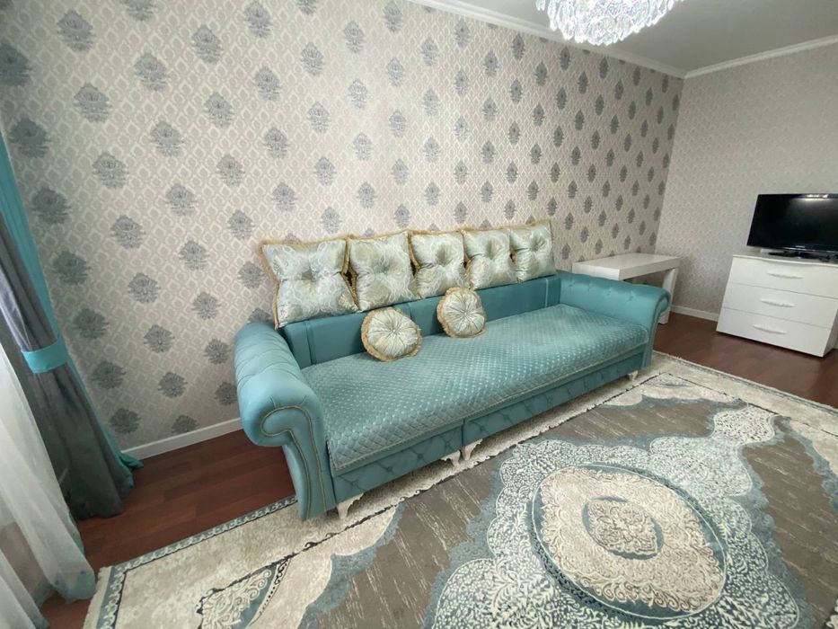 Продам диван, 3 м