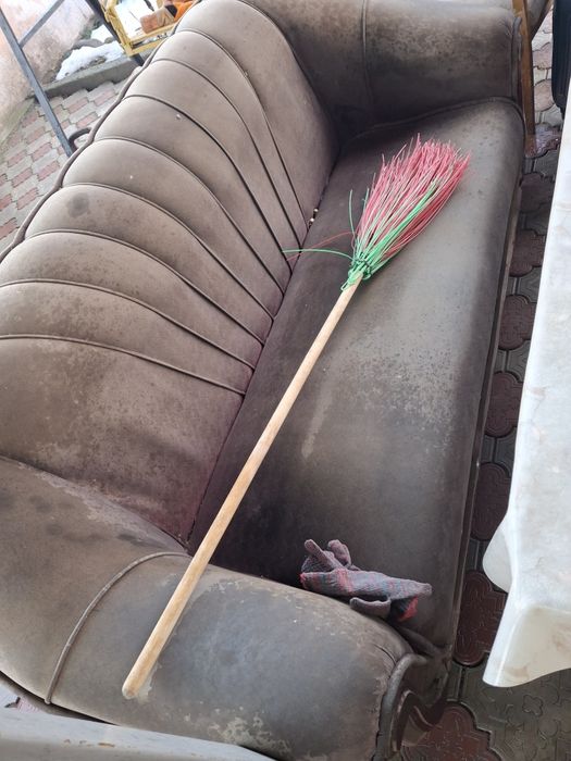 Диван с креслами