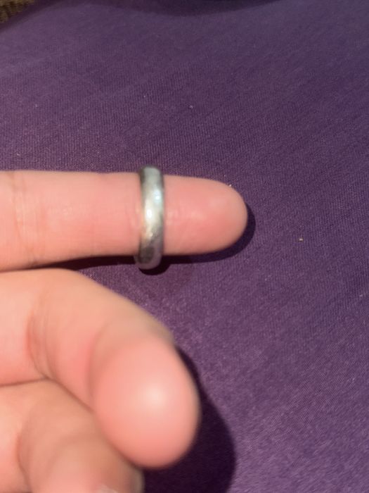 Серебряное кольцо весом 6 грамм