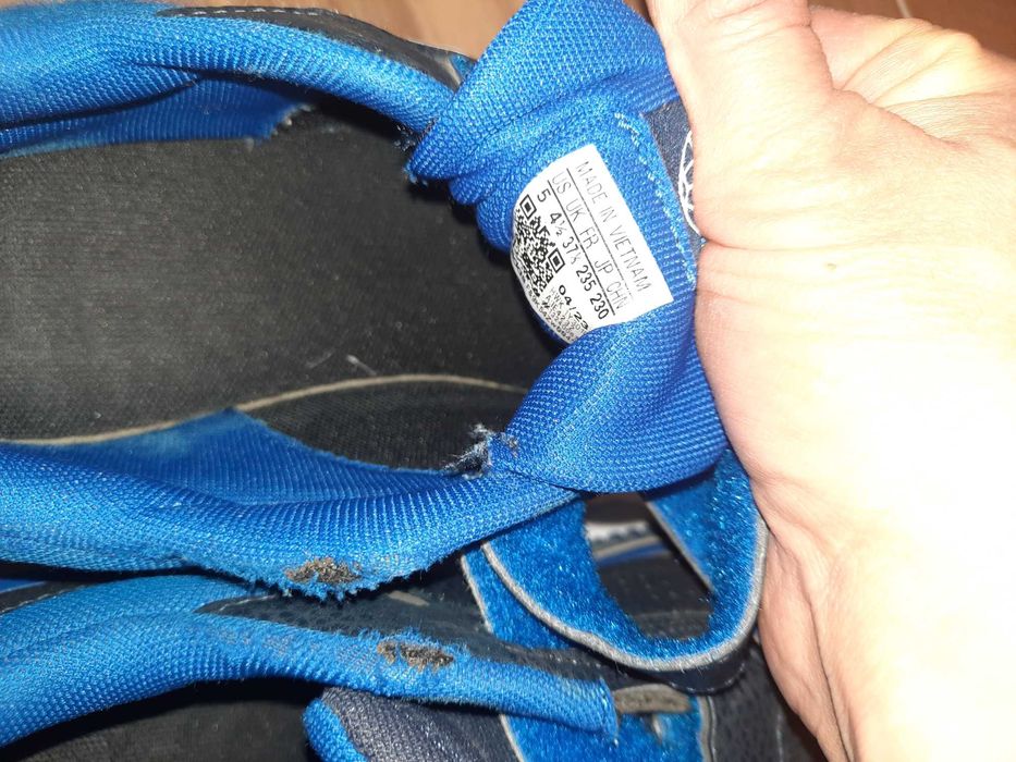 Маратонки ADIDAS 37 номер