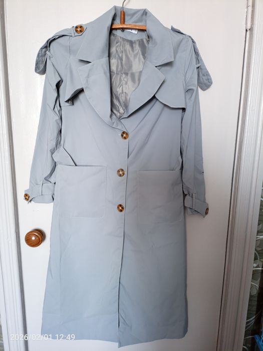 Плащ, блузка, топик