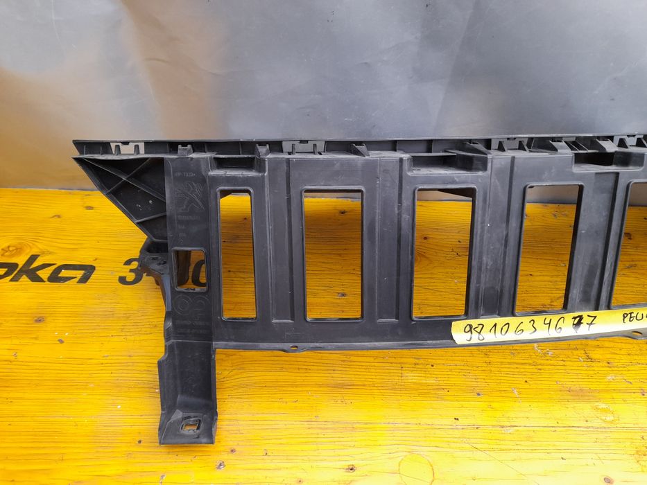 Грил решетка пежо 3008 2018/2022 г  Peugeot 3008