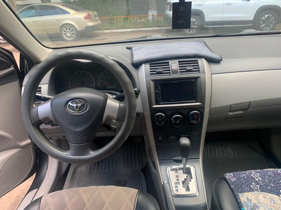 Продам автомобиль Тойота королла