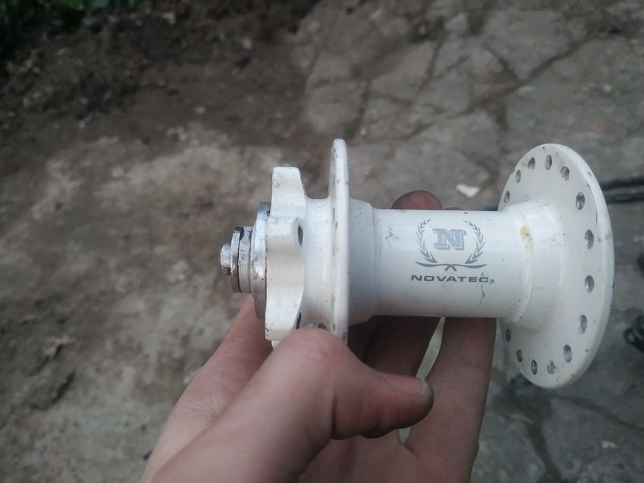 Втулка передняя Novatec  36 спиц