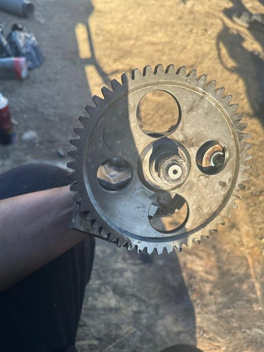 Продам масленый насос на КамАЗ