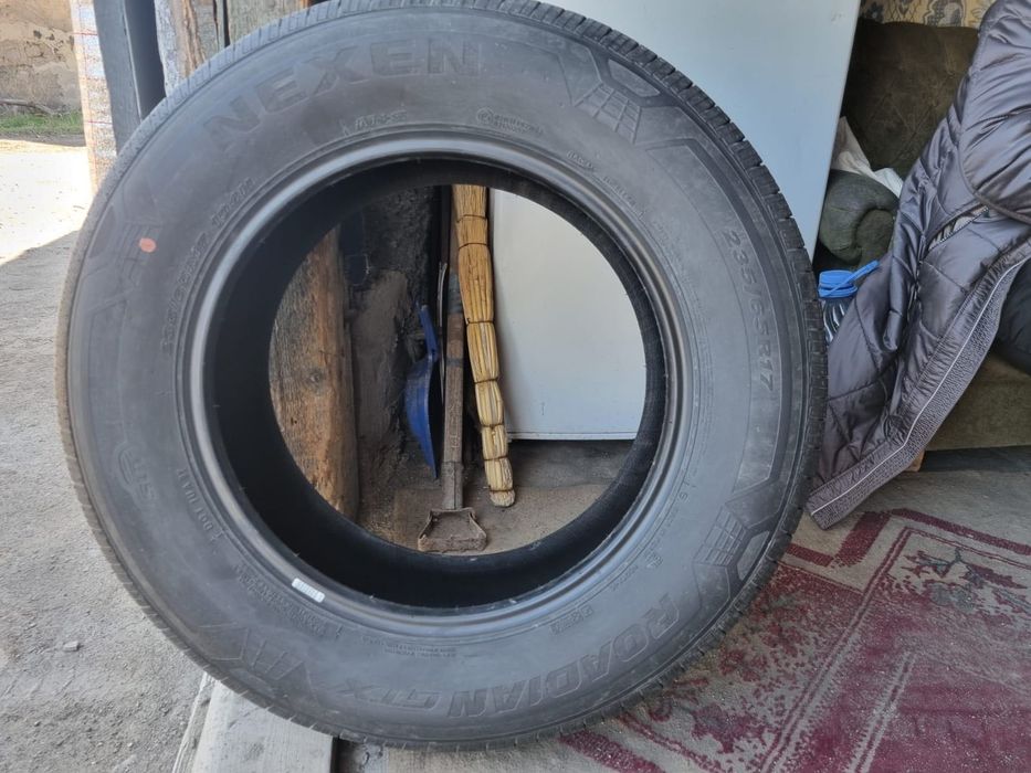 Продам балоны R17 235/55