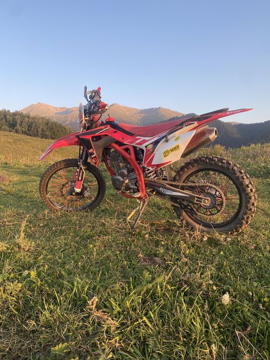 Продам эндуро 300 кубов