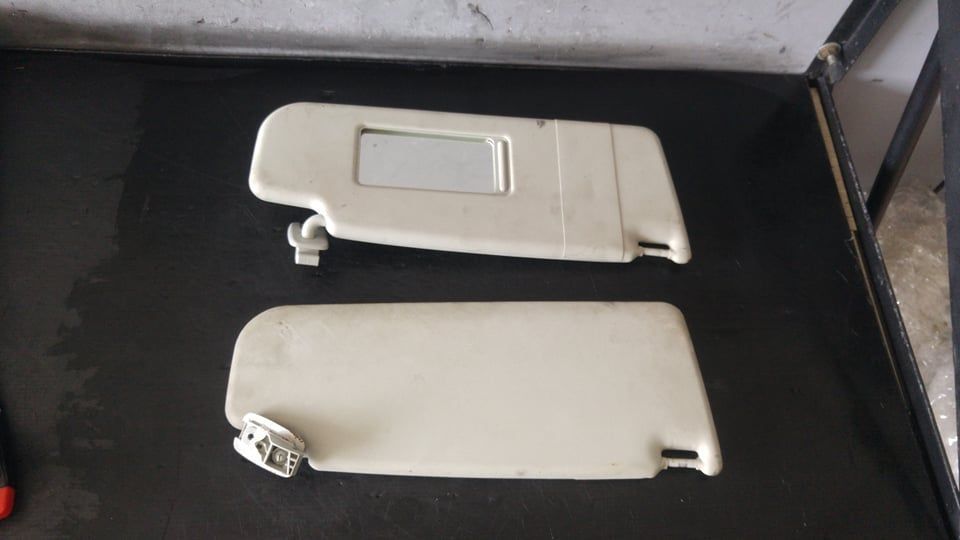 Set parasolare umbrelute vw golf 5 1k0857551