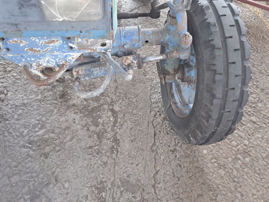 Трактора Мтз 80 два шт.