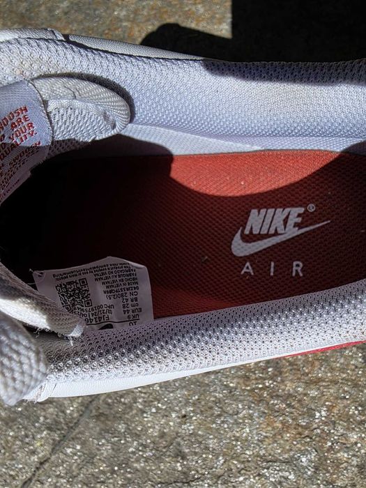 Маратонки/кецове Nike бели с червено