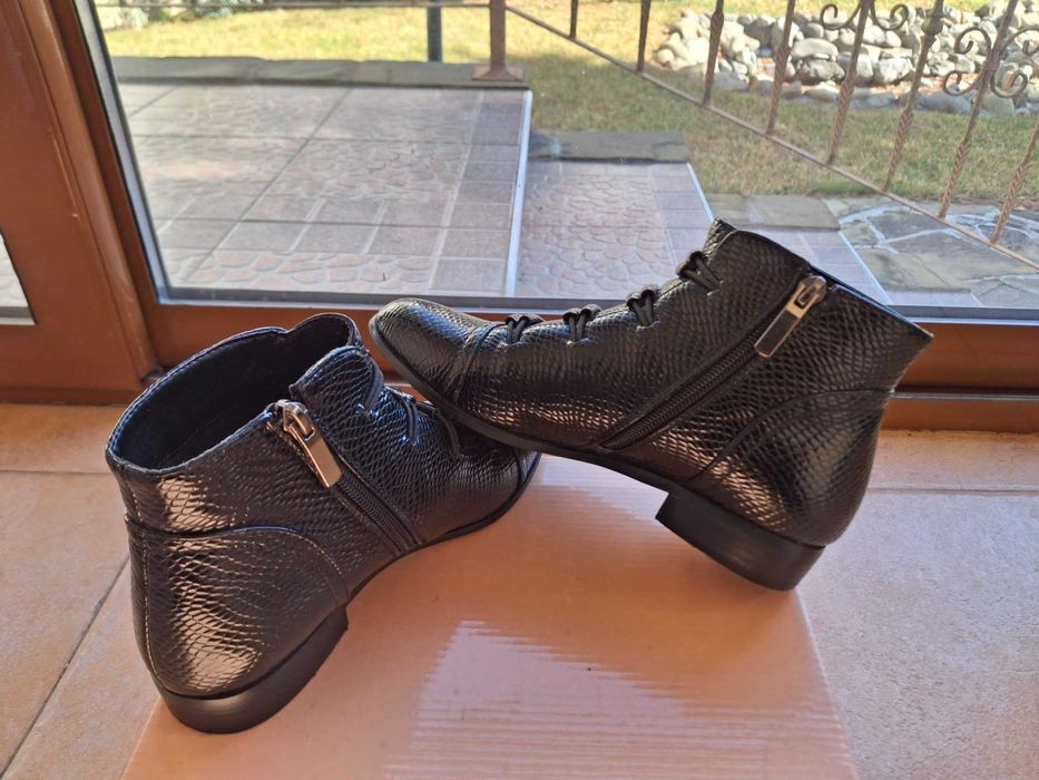 Красиви Боти ЕСТЕСТВЕНА Кроко Кожа и Декорации! №36 !