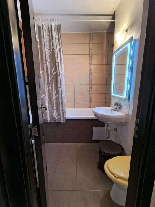Apartament de vânzare , 3 camere, zona centrală