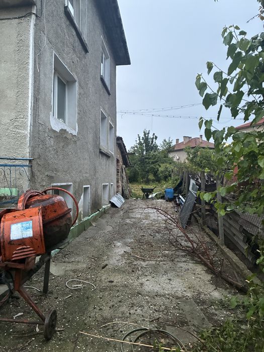 Къща в село Стражец