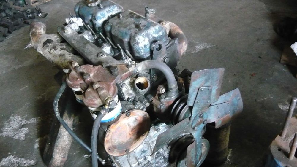 vind blocuri motor u 650 si bloc motor u 650 din 2004orice piese u650