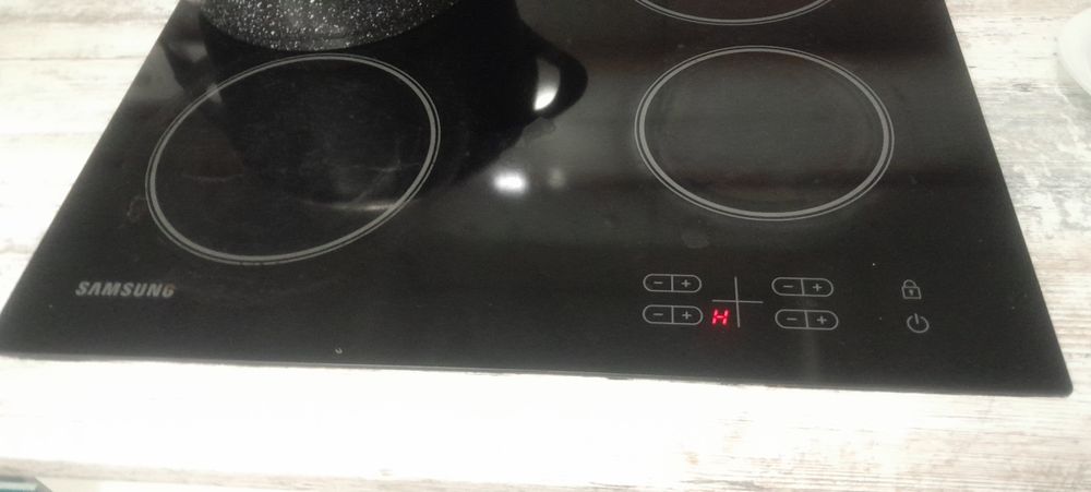 Электрическая плитка