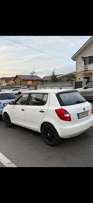 SKODA Fabia 2011 — imagine 2