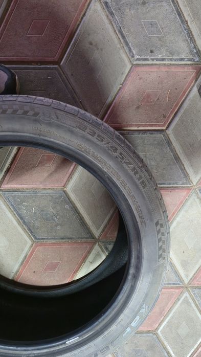 Шины 235 45 R 18