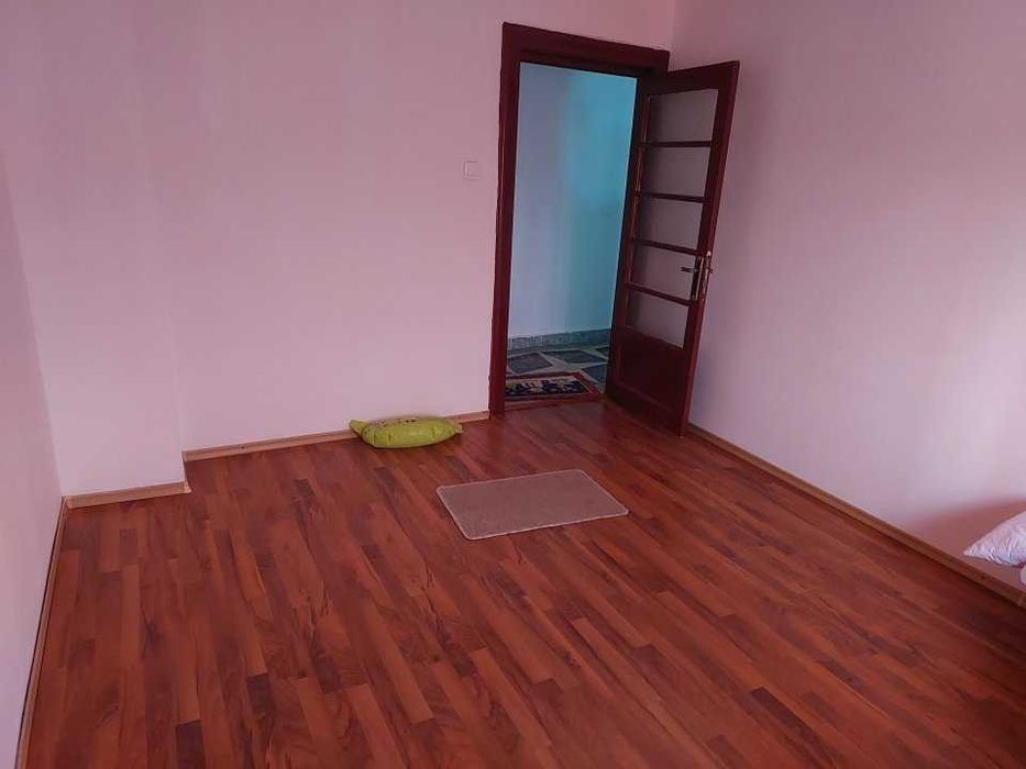 De vanzare apartament 3 camere zona Gara de Nord cu Basarab