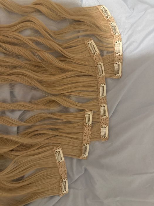 Екстеншъни за коса