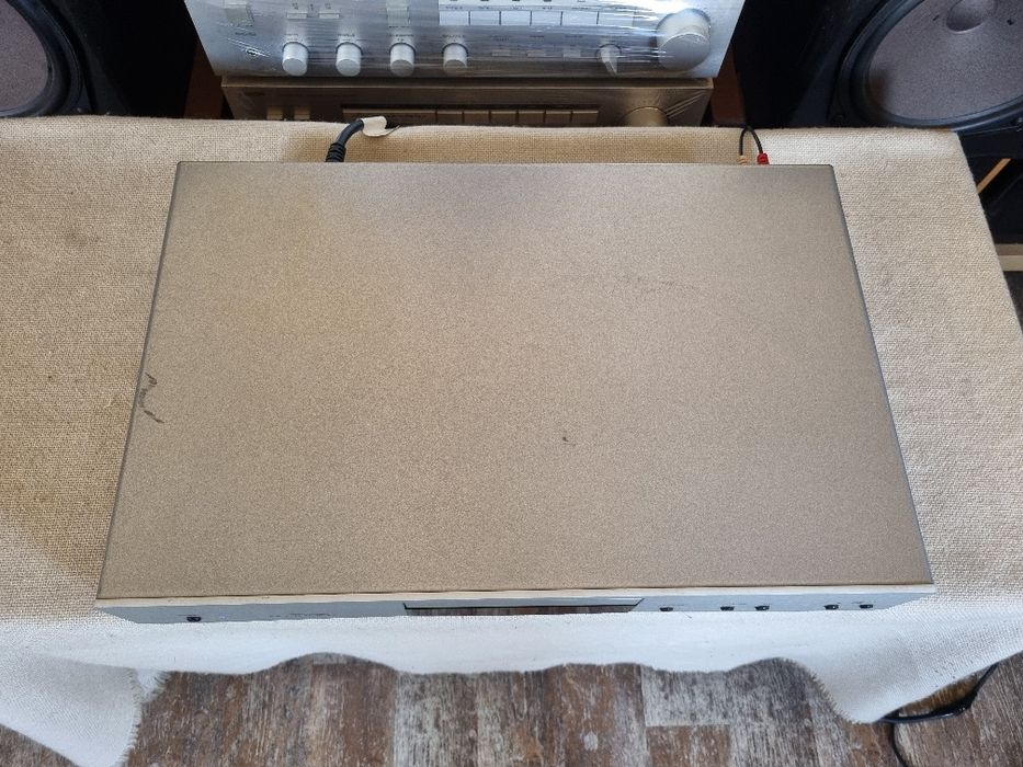 Cd Player. Myryad Cameo. High End. 24 Bit.Perfect functional.Impecabil