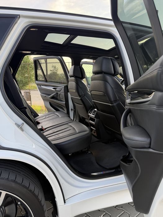 BMW X5 F15 M50D 381 cai an 2015 Alb Perlat//