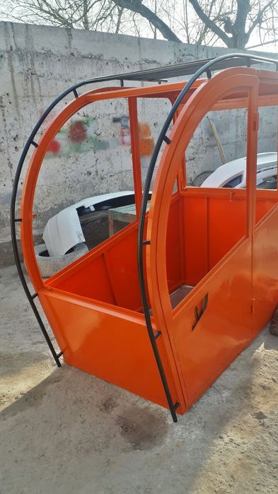 Kran kabina qolmexnatida yasalgan