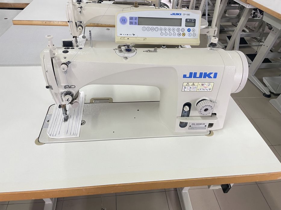 Masina de cusut liniara Juki DDL9000BSS aproape nou Zalau • OLX.ro