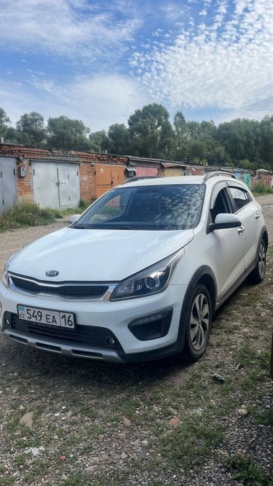 Продам автомобиль  KIA Rio X-Linе