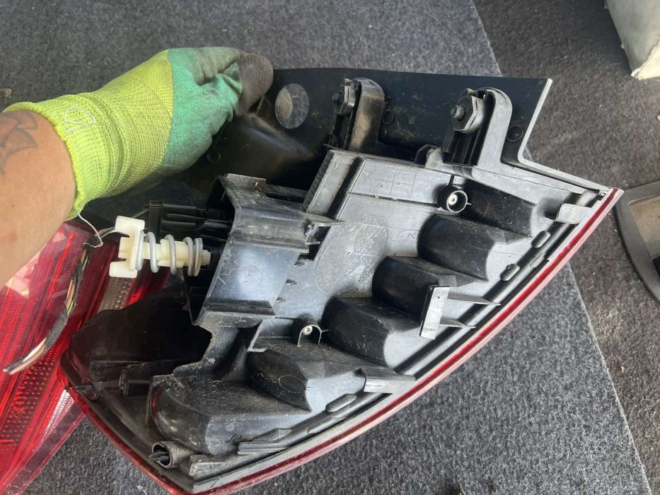 Оригинални стопове Passat B8  Пасат Б8 стоп европейски комби