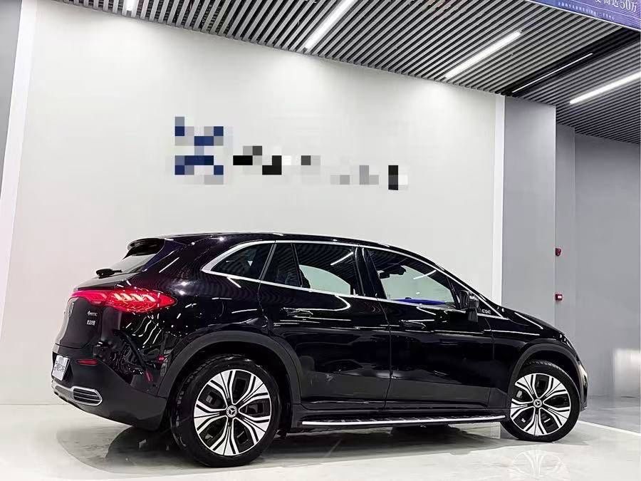 Mercedes EQE500 Luxury