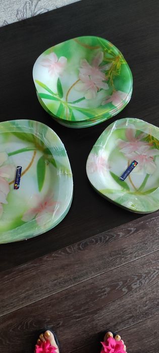 Продам сервиз на 6 персон
