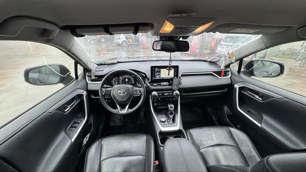 Toyota Rav 4 benzina  Detin Carte Service