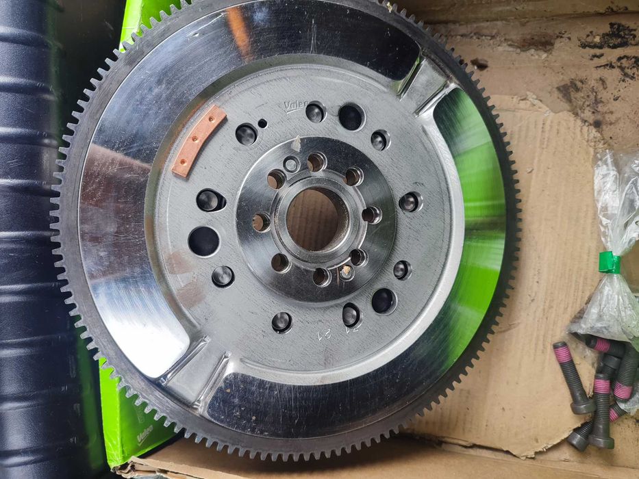 Демпферен маховик SAAB 9³