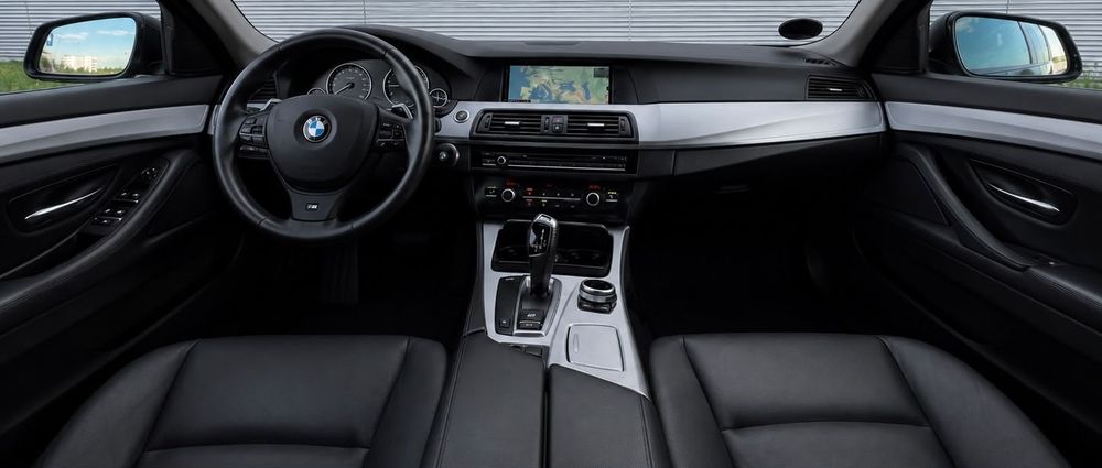 BMW 5 Series 2011 — imagine 3