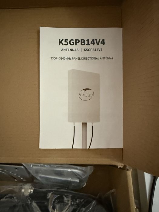 Antena externa LTE 5G/4G MIMO KASER banda N78, 3300-3800 MHz, cu castig de 15dBi, cablu de 10m cu pierderi reduse, adaptor SMA/TS9, pentru routere 5G