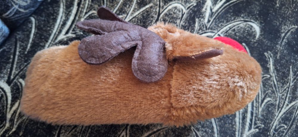 Плюшени коледни домашни пантофи