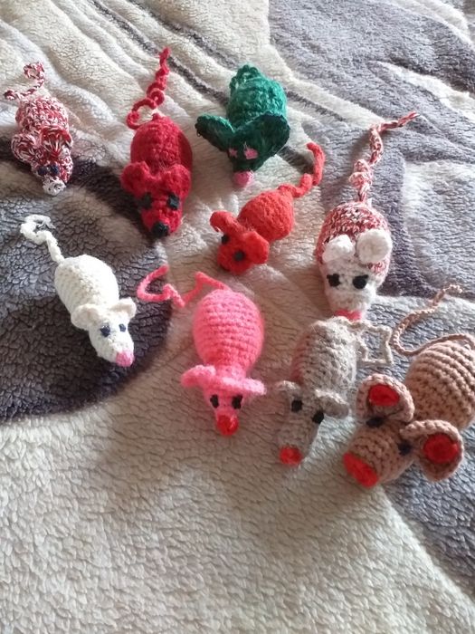 Мышки вязаные для кошек