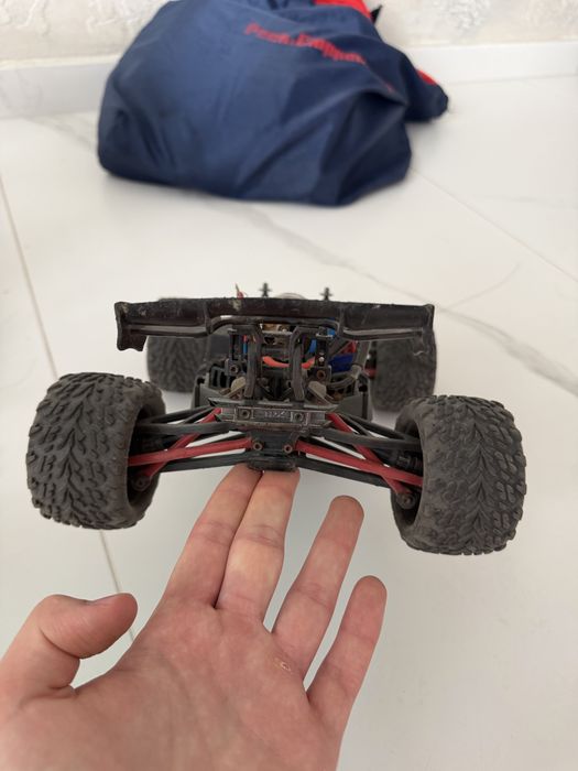 e revo 1/16 traxxas