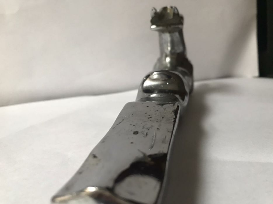 Фигурка на машину