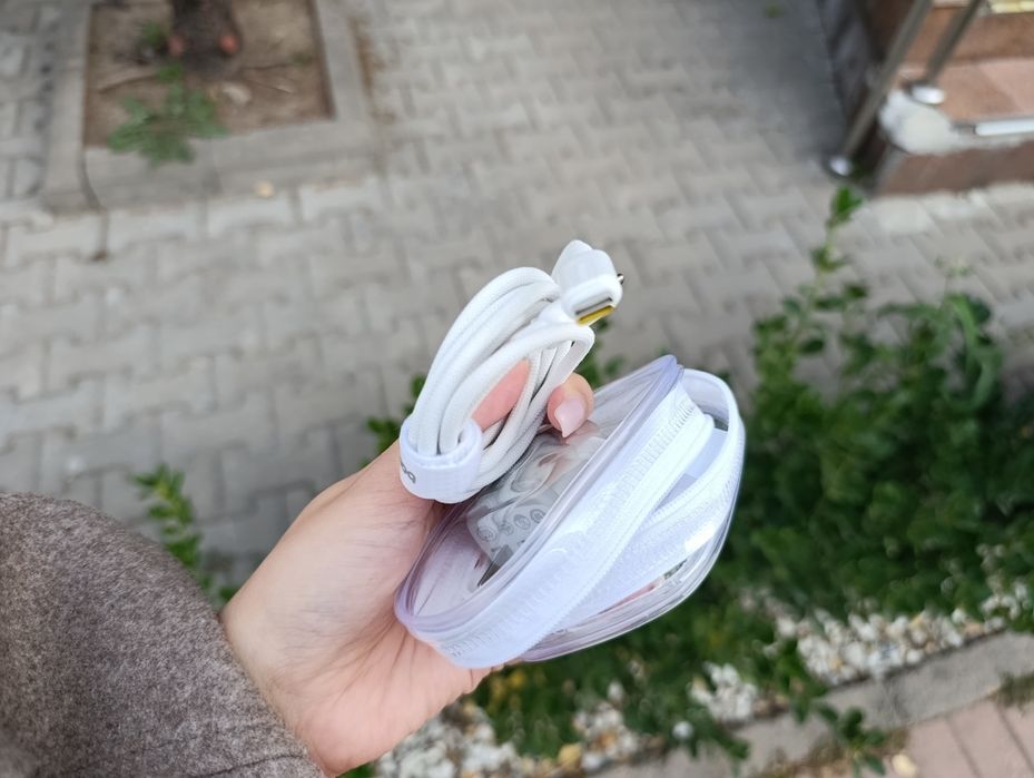 Baseus PD — новая мощная зарядка для iPhone 16 / 17