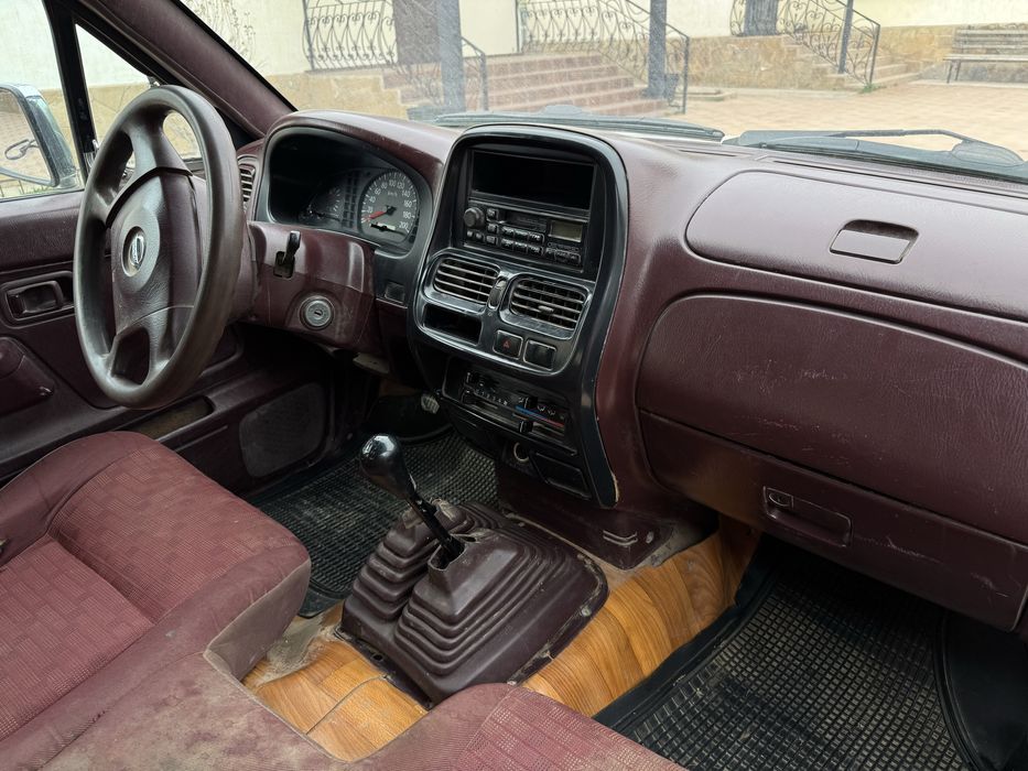 Nissan Navara 2005