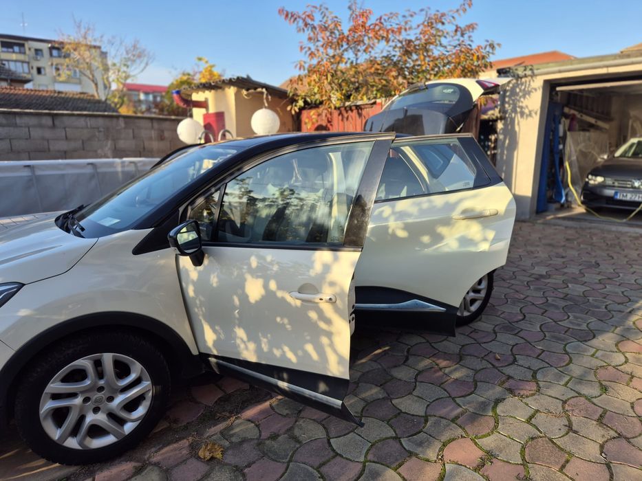 Vând Renault Captur
