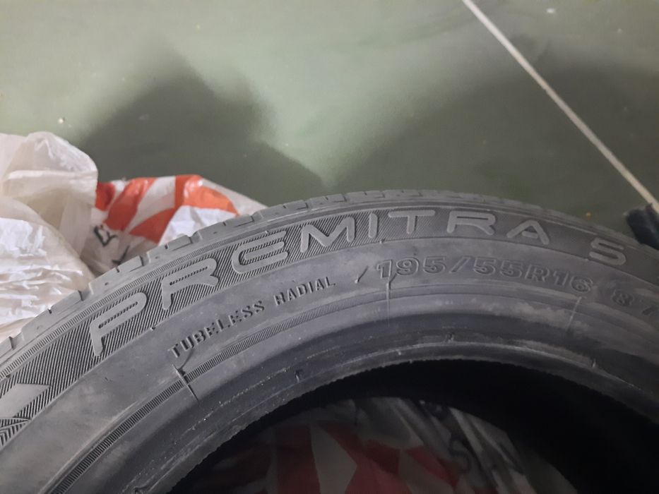 Шины летние  в отличном состояние