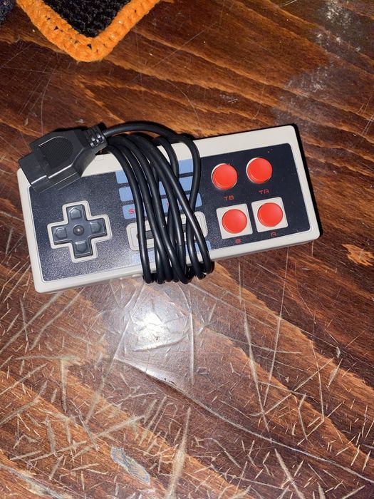 Продам Игровую представку