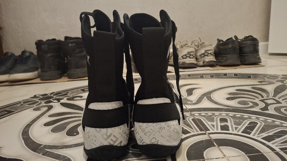 Боксерки GFX серебристый