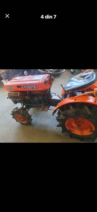Vând tractoraș kubota 4x4 b5000, cu tot cu freză