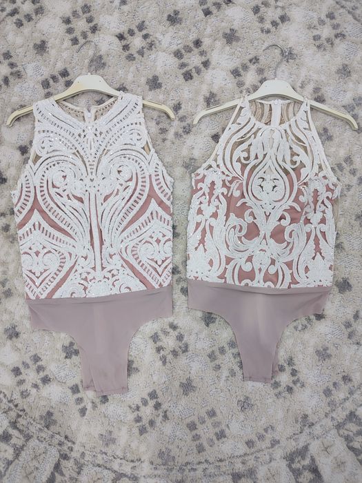 Rochie de nasa facuta la comanda roz pudra cu tul si paiete