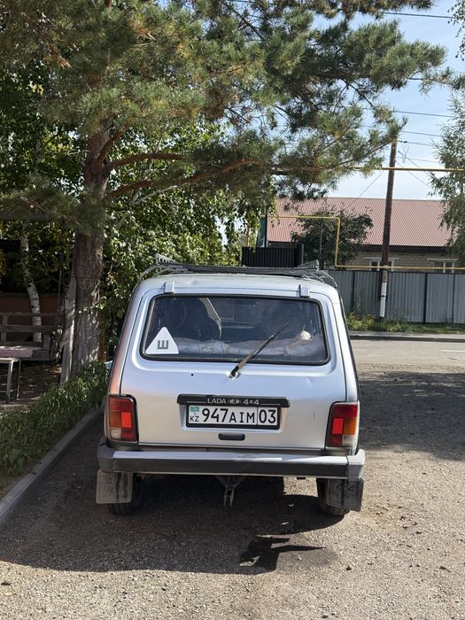 Продам ниву 5дверную