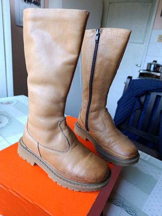 Перфектни детски ботуши от естествена кожа с агнешка вълна за хастар